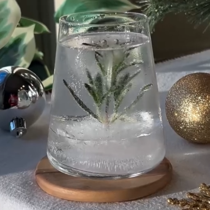 Snow Glow Cocktail